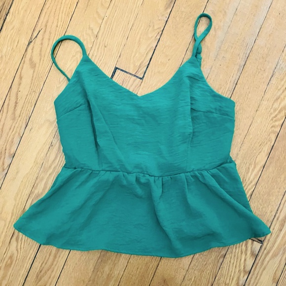 Green top - Picture 1 of 3